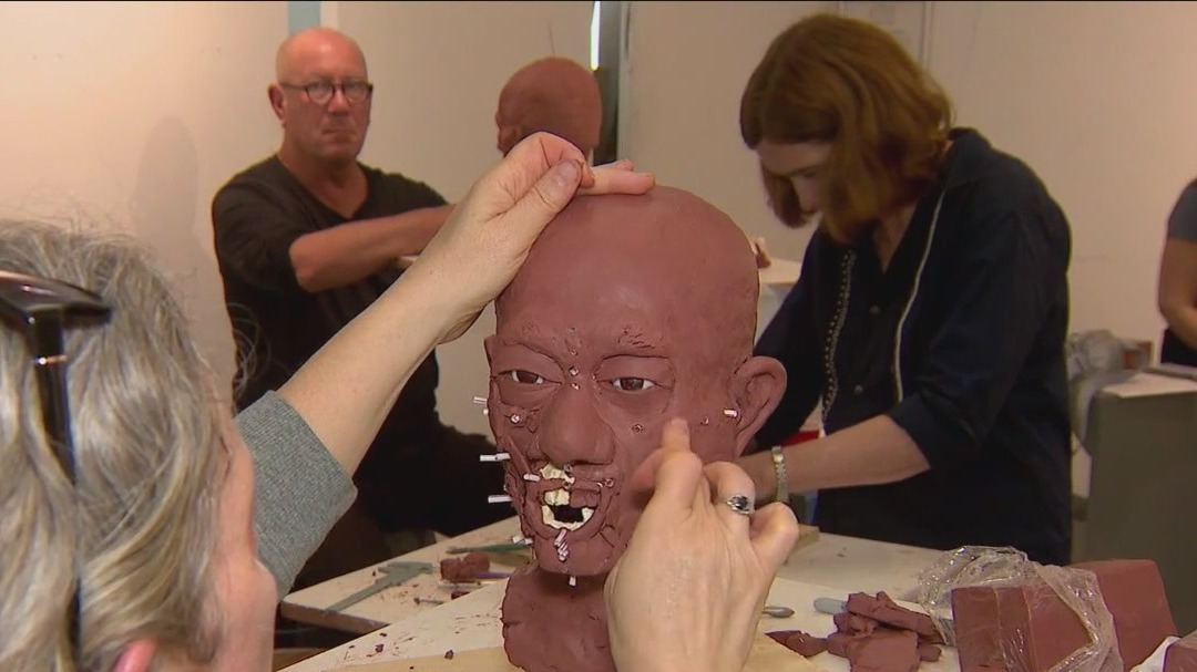 NYC students use art to crack cold cases