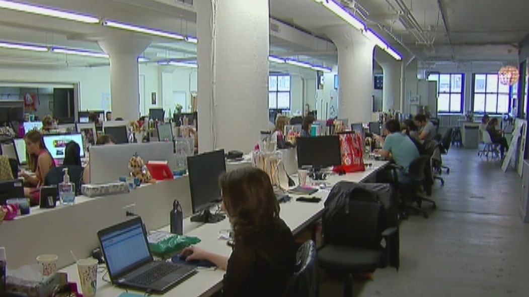 Employees set boundaries with "quiet quitting"