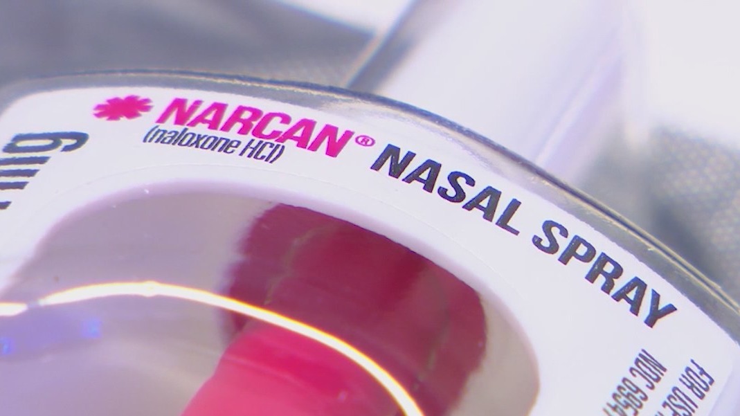 West Side hospital hosts free Narcan training sessions to help curb overdoses