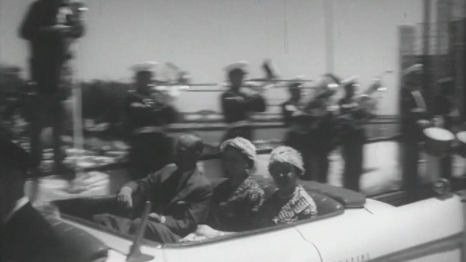 A look back at Queen Elizabeth II's visit to Chicago