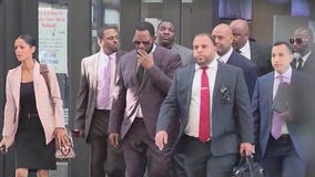 Jury gets R. Kelly's child pornography and trial-fixing case