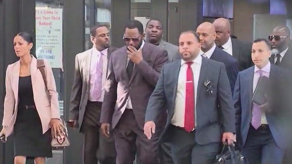 Jury gets R. Kelly's child pornography and trial-fixing case