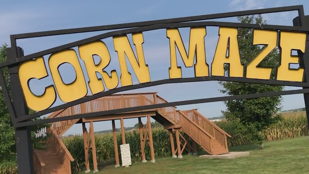 Celebrate fall festivities at Keller's Farmstand in Oswego, Naperville and Plainfield