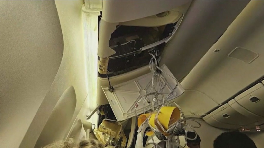 73-year-old man dies after turbulence on UK flight