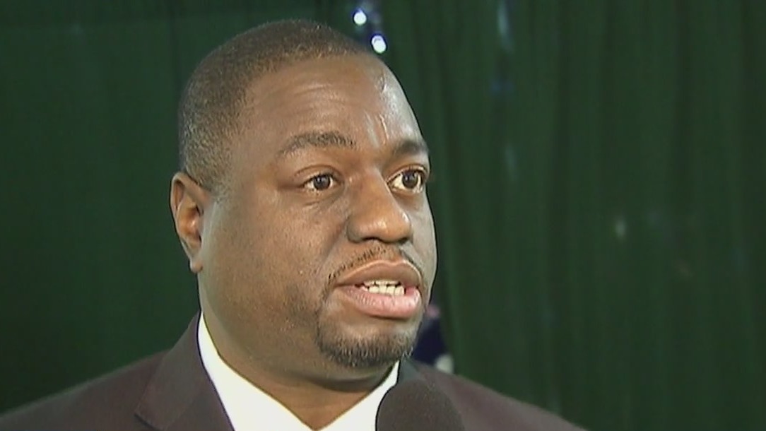 State Sen. Emil Jones III to enter plea Friday in red light camera scheme