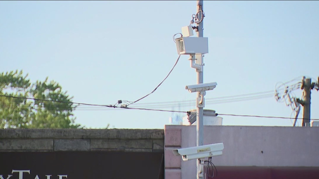 Nassau County renews red light camera program