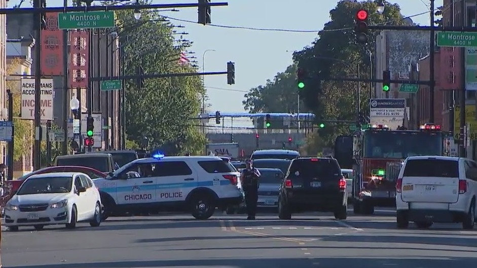 Chicago police seek driver of truck that killed toddler