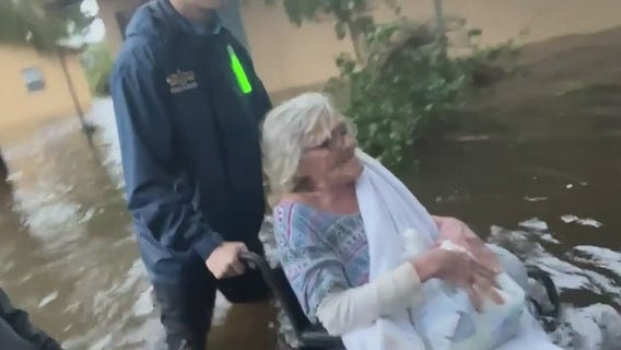 Former North Chicago police officer rescues disabled mother during Hurricane Ian