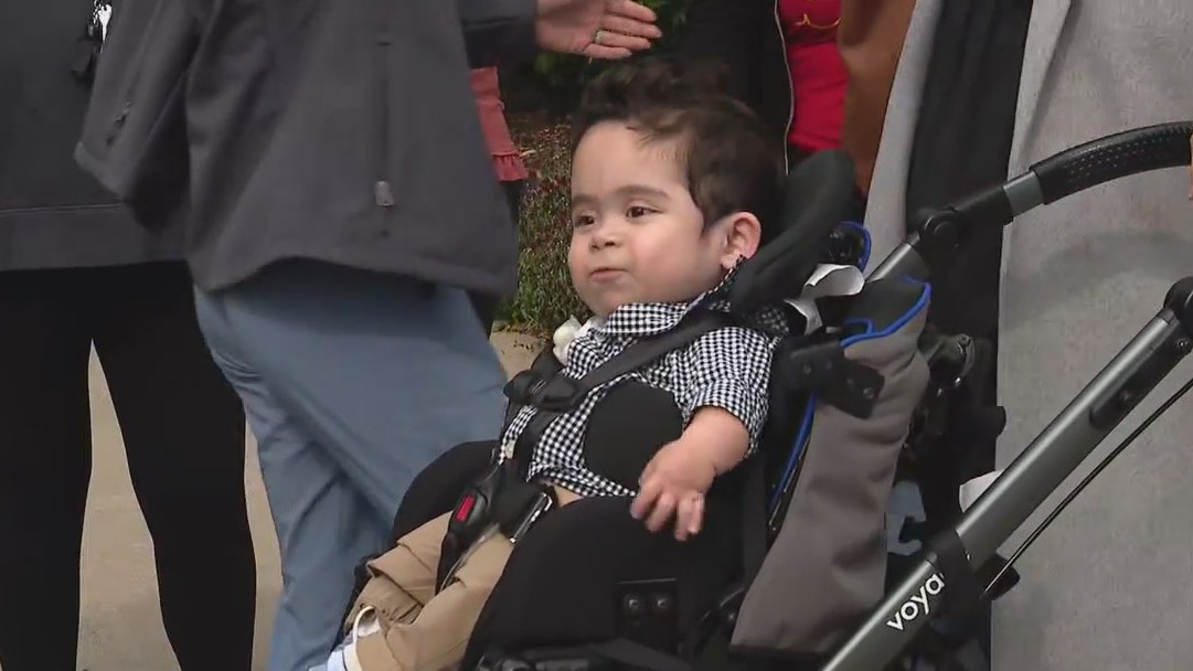 Oak Lawn toddler goes home after nearly 3 years in the hospital