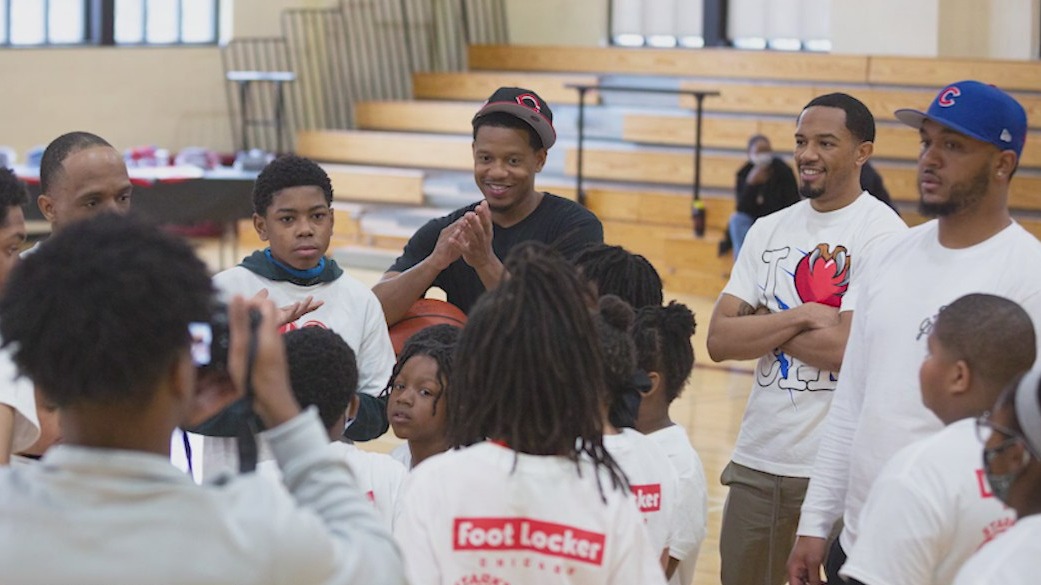 Gratitude Chicago stresses the importance of thankfulness through streetwear brand, giving back