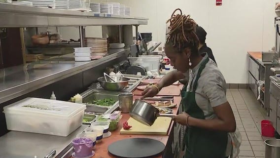 Chef Whitney McMorris breaking barriers in Chicago's restaurant industry