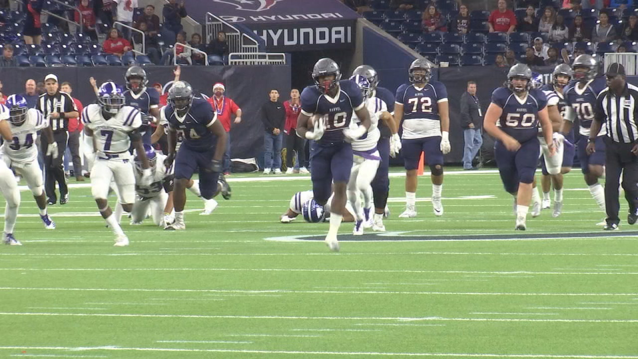 Manvel beats Angleton 35-10