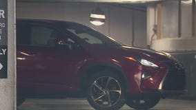 Suspects rob Gold Coast valet, steal multiple vehicles from parking garage