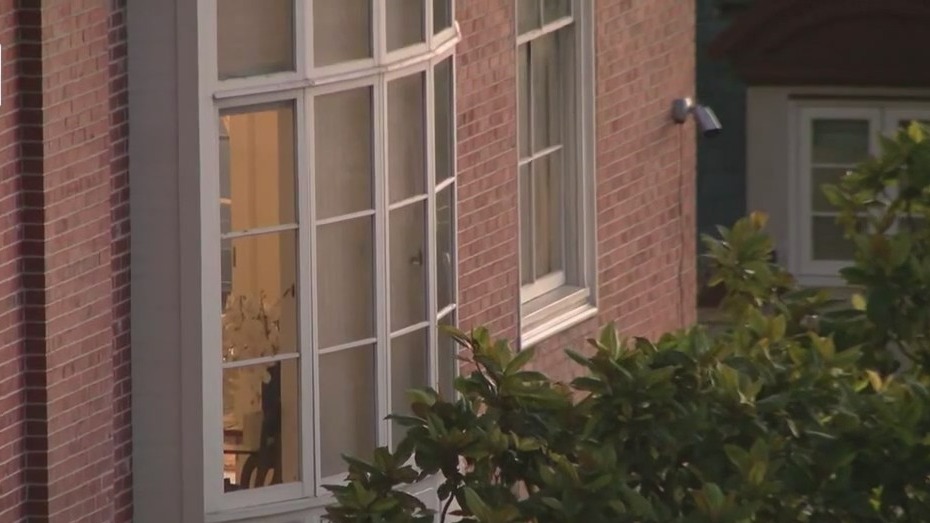 Pelosi home break-in caught on security camera