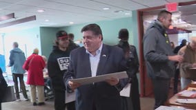 Illinois politicians, residents cast their ballots on decisive Election Day