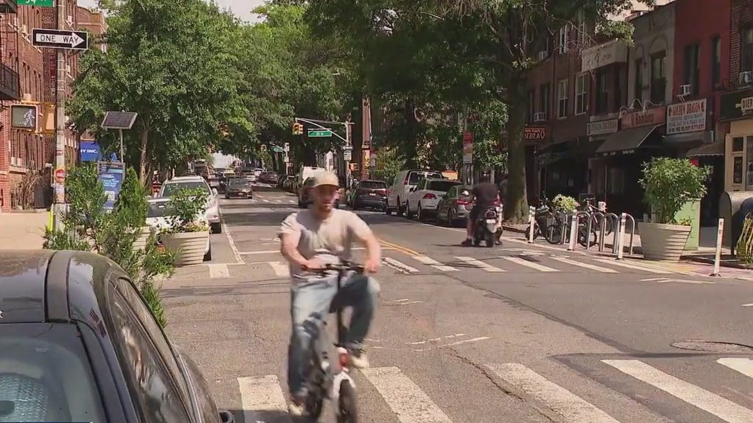 Queens street to receive protected bike lanes