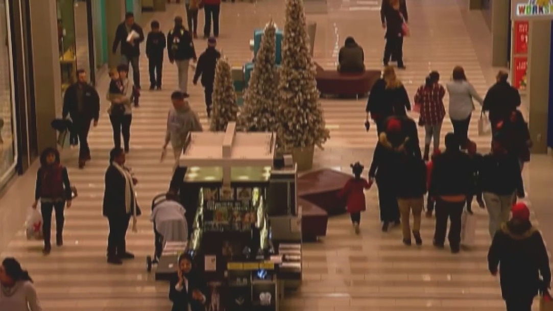 How the pandemic created lasting changes in holiday shopping