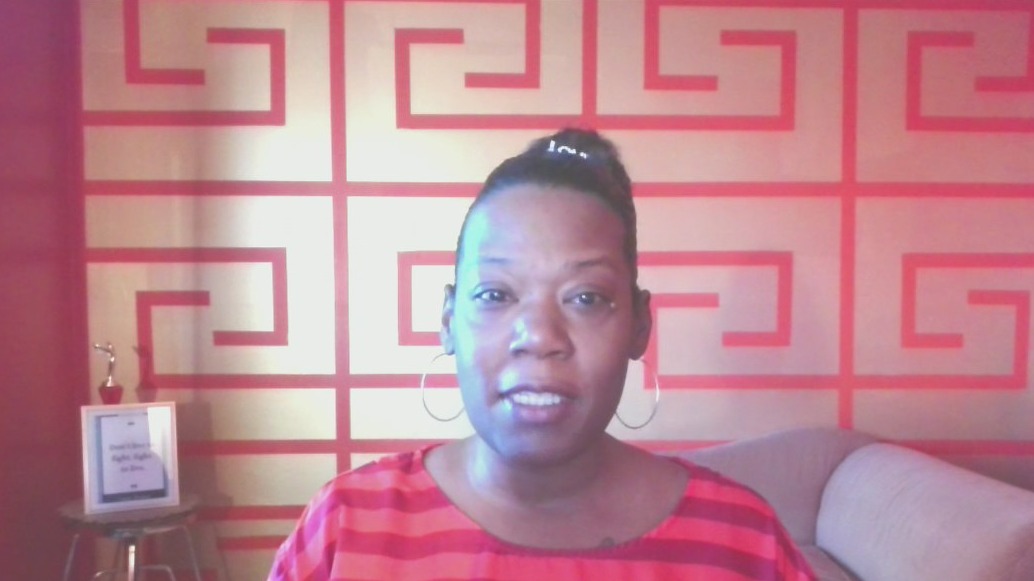 Gyrls in the H.O.O.D. founder Chez Smith makes list of Chicagoans of the Year