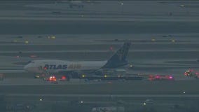 Plane makes emergency landing at Chicago's O'Hare Airport