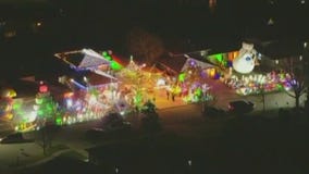 Tinley Park Christmas house lights up the night