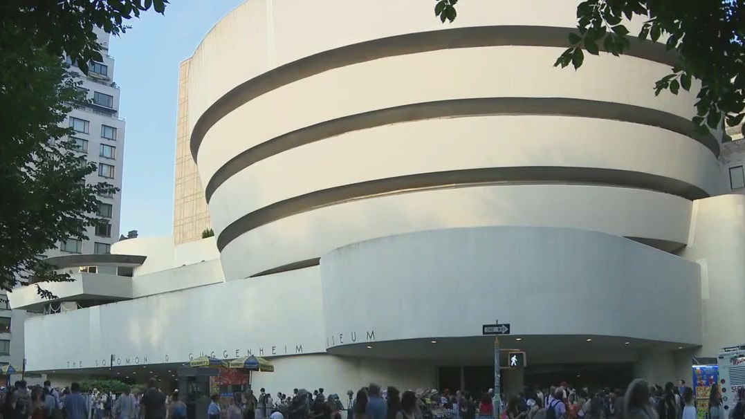 NYC Museum Mile Festival draws crowds