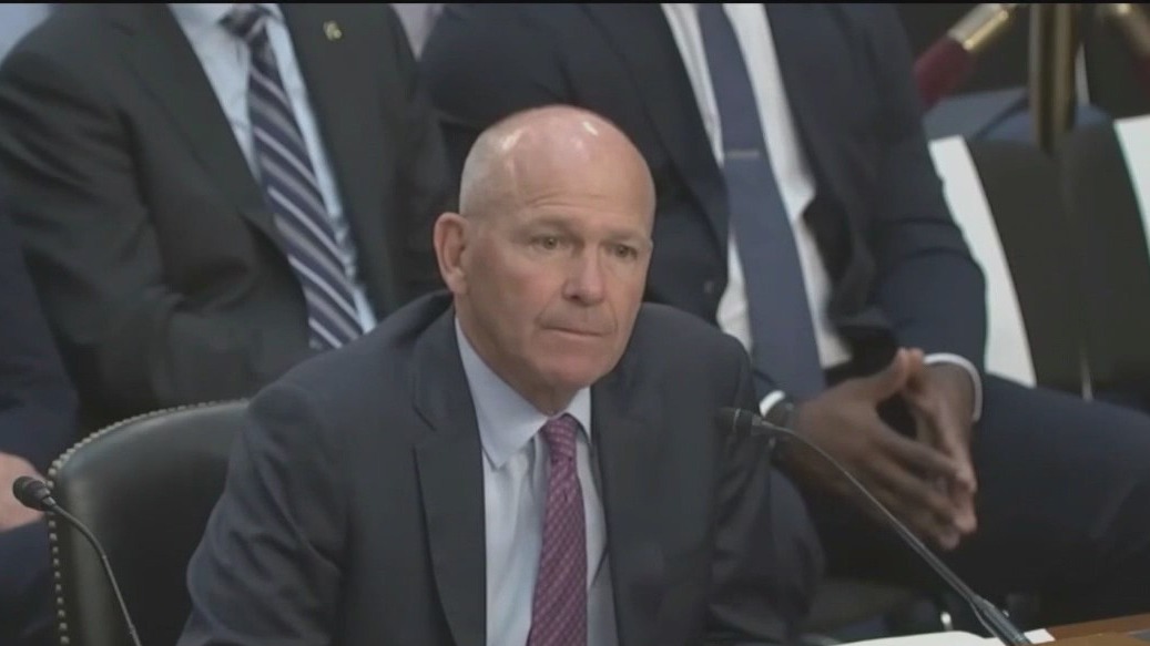 Boeing CEO addresses safety issues