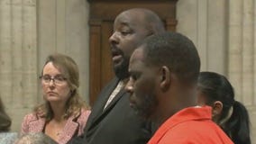 R. Kelly message from jail: 'Leave my music alone!!!'