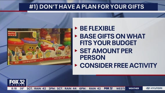 How to stretch your holiday shopping budget this December