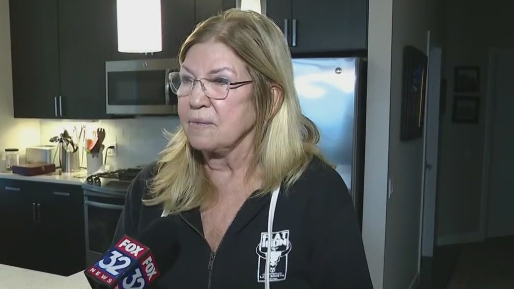 Woman robbed at gunpoint while walking dog in Lincoln Park speaks out: 'This can't go on'