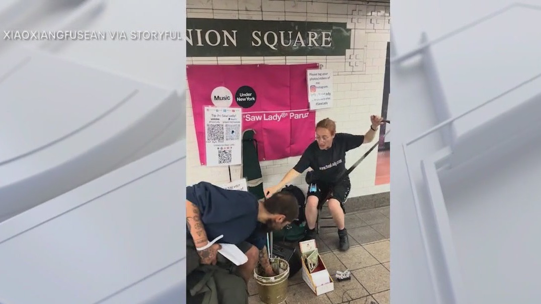 NYC subway musician robbed while performing