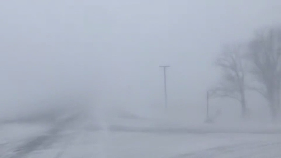 Winter storm: 1 million without power across 25 states