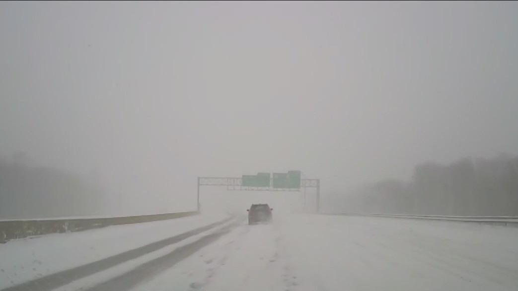 Chicago winter storm: Travel discouraged, how city is keeping the homeless warm
