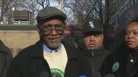 Tenants of senior Chicago apartment left without heat on Christmas