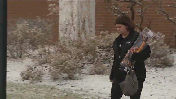 Orland Park police give locks to Hyundai owners