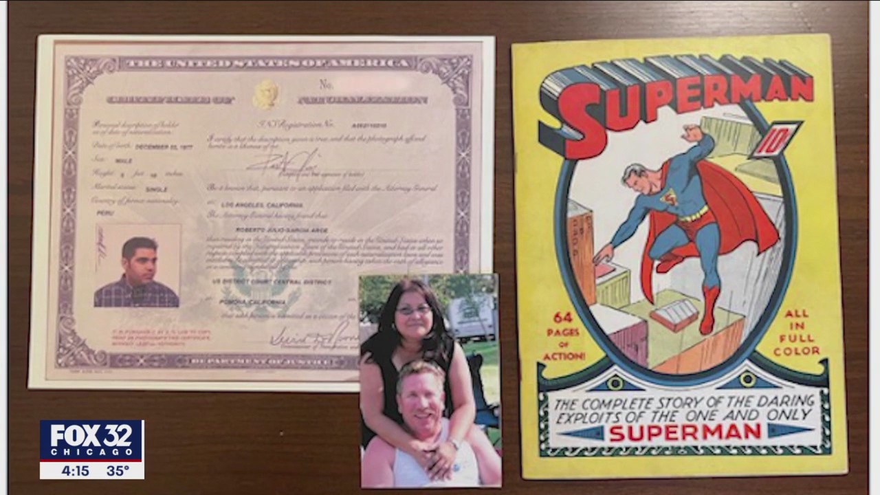 Congressman to be sworn in using Superman comic book