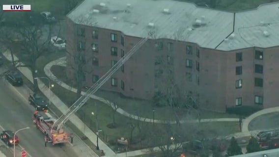 Firefighters respond to internal fire at Irving Park apartment building