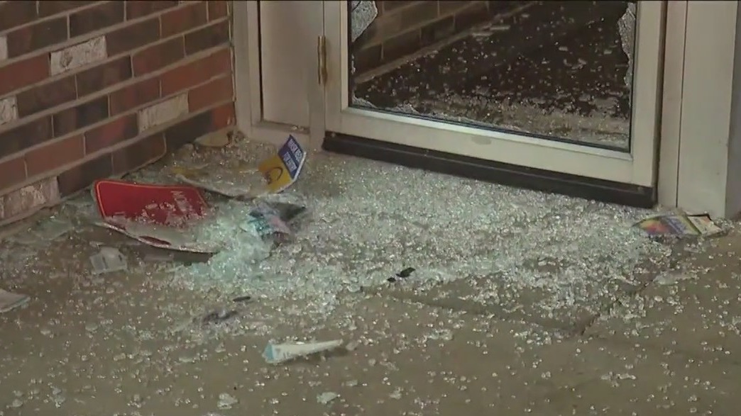 4 businesses broken into overnight near O'Hare