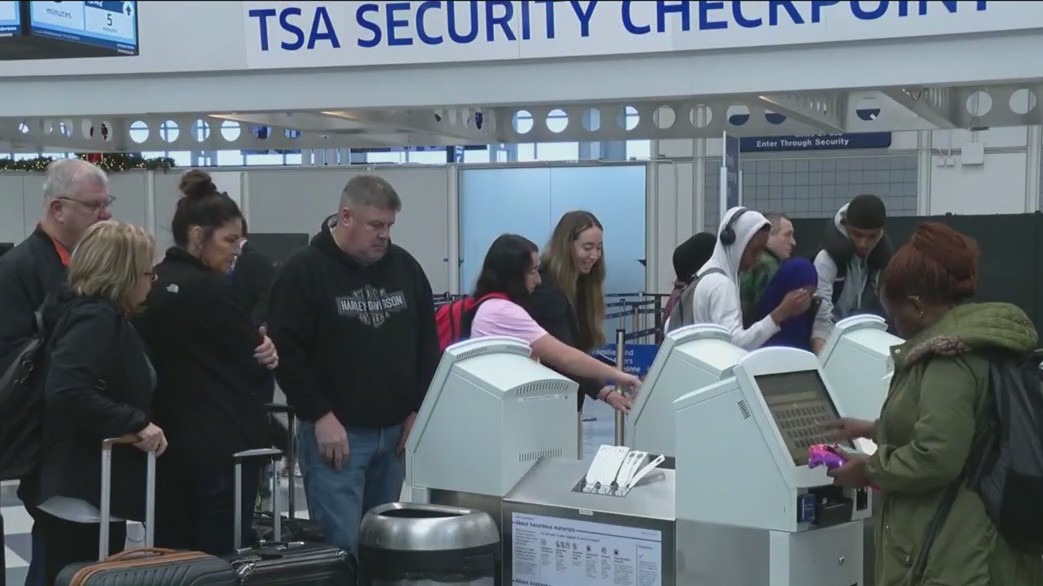 Chicago airports hustle to resume flights after ground stop lifted