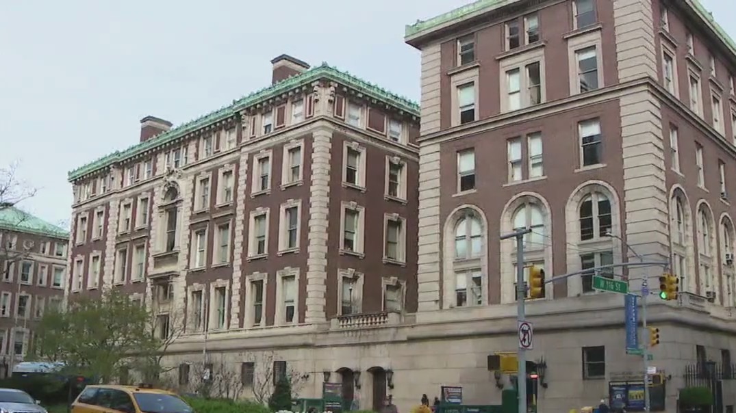 3 Columbia deans lose posts over antisemitic texts