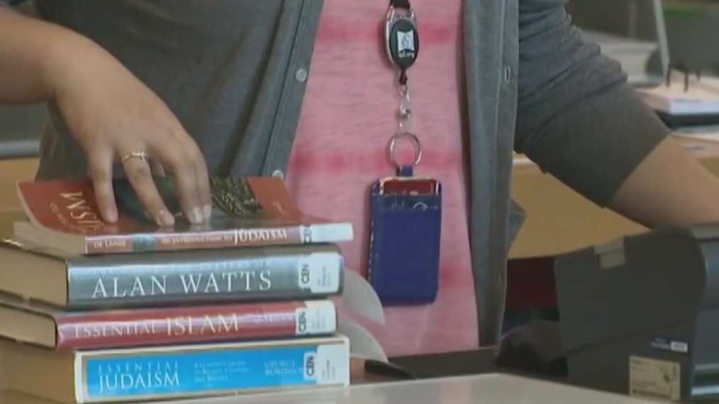 Bernie's Book Drive aims to collect 25K books to distribute throughout Chicago