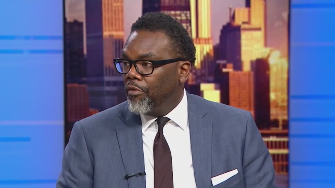 Brandon Johnson on his approach to crime, community investments ahead of mayoral election