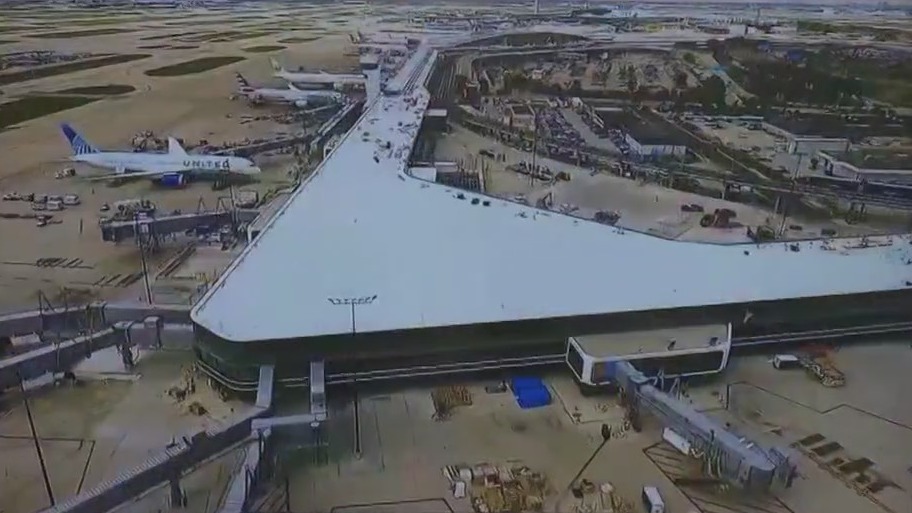 Officials celebrate completion of O?Hare Airport's new Terminal 5 expansion