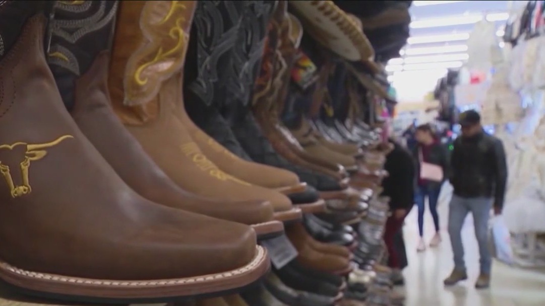 What's next for Little Village's Discount Mall after shutdown?