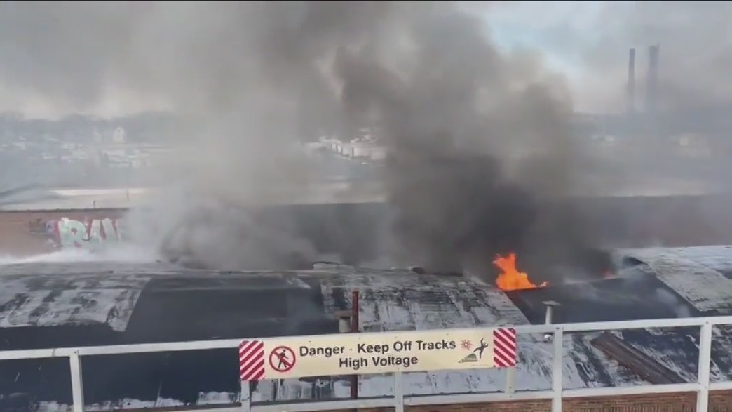 Chicago Fire Department responds to major West Side warehouse blaze