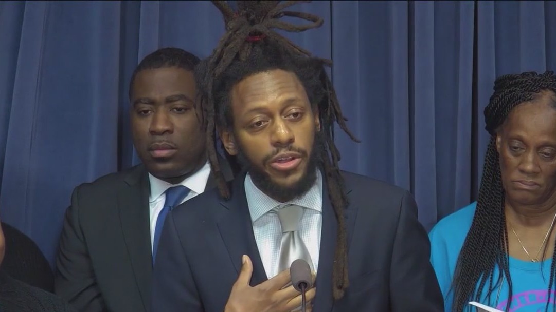 Illinois lawmakers push to create permanent child tax credit