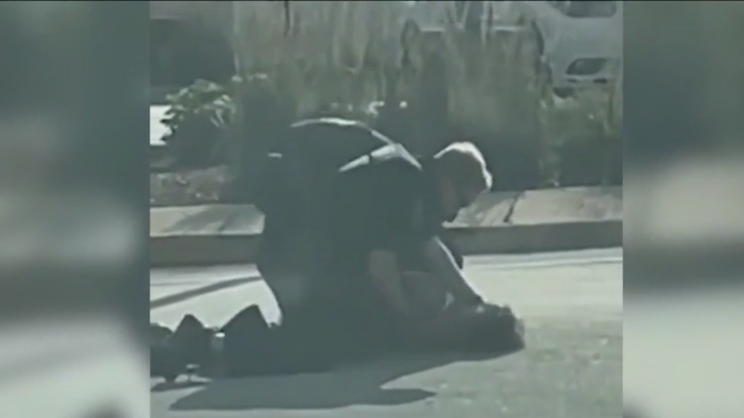 Oak Lawn police officer charged in violent arrest of 17-year-old