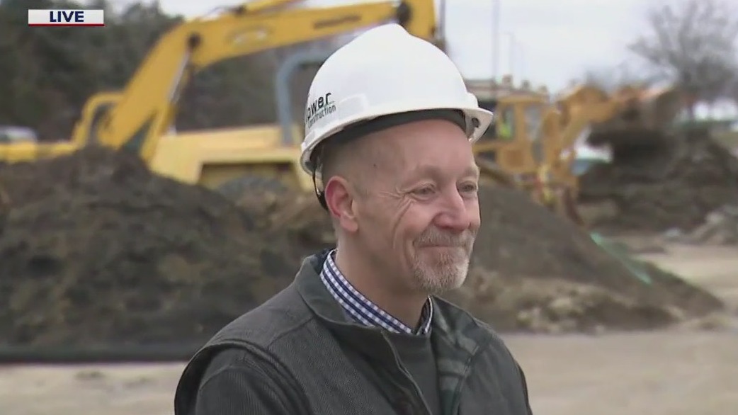 High winds impact building of Illinois' largest movie theater screen