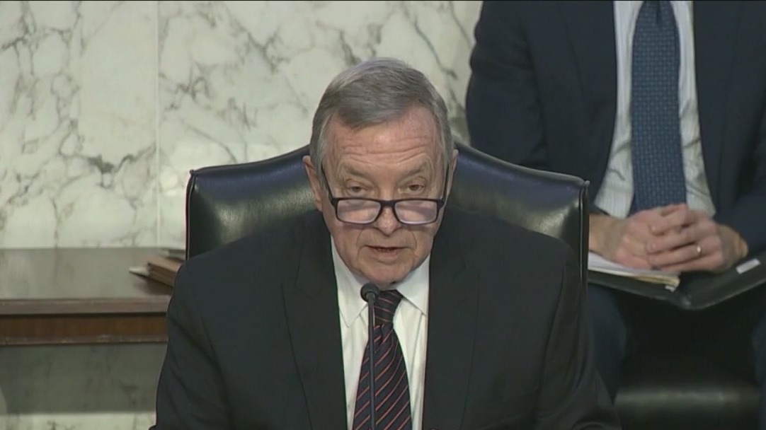 Durbin, Hawley push to keep kids safe on social media