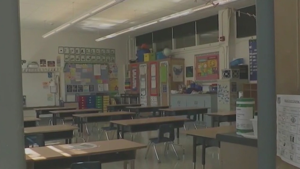 Pritzker promotes 'Smart Start Illinois' plan