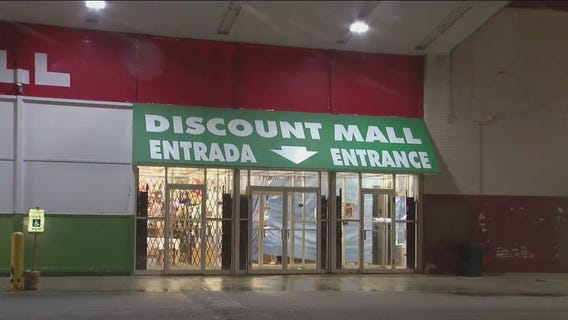 Half of Little Village Discount Mall vendors being pushed out, alderman says